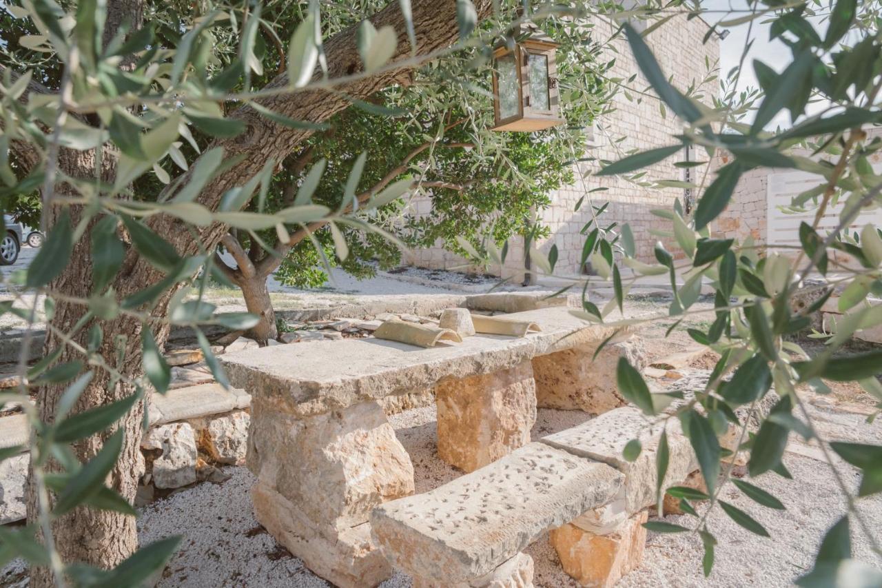 Trulli Harmonia Con Piscina - Alberobello Eksteriør billede